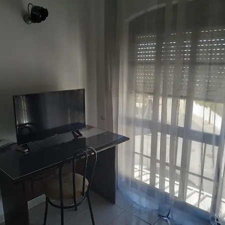 Al 